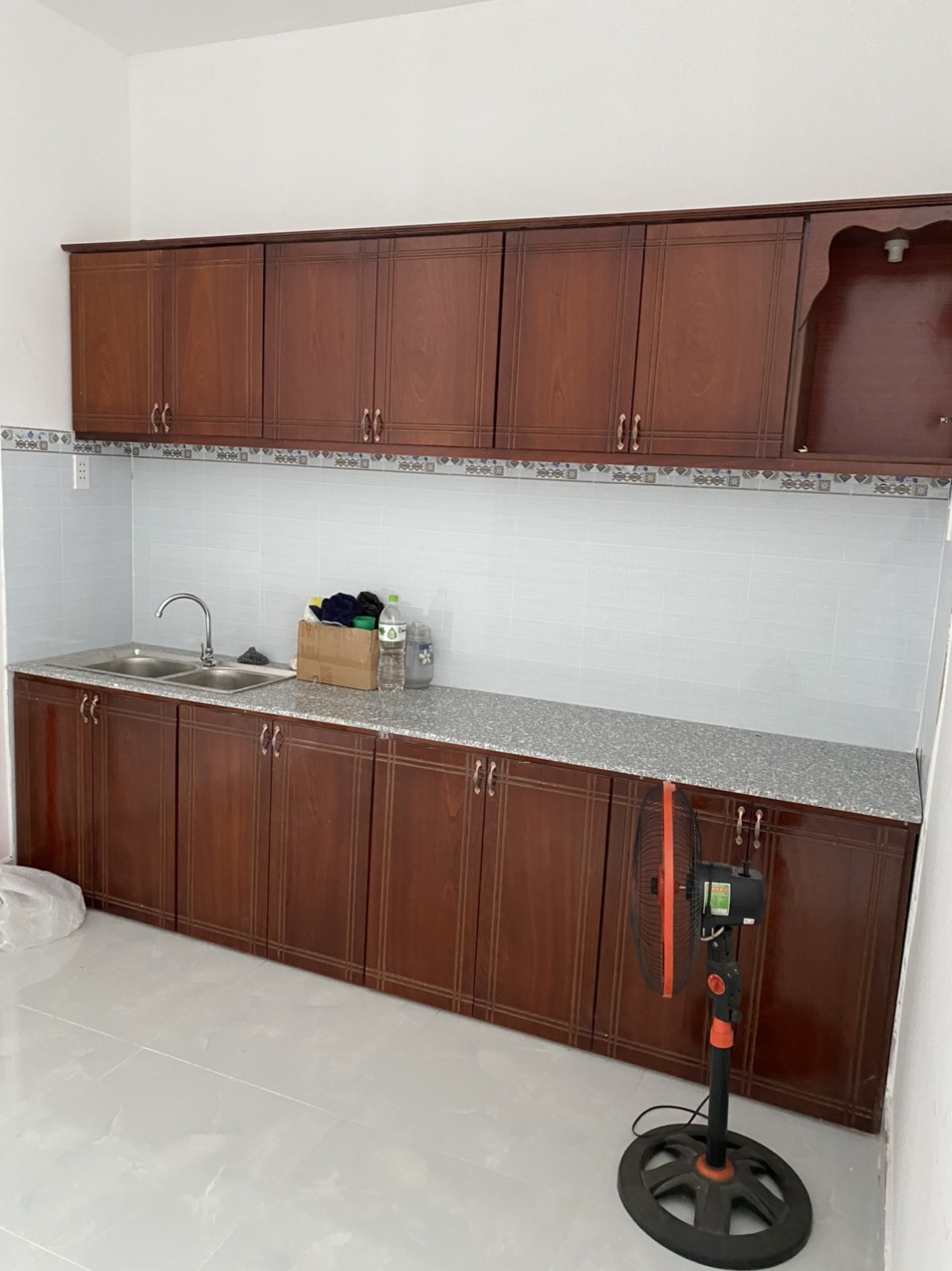 CHÍNH CHỦ CẦN BÁN NHÀ TẠI THỊ TRẤN CẦN GIUỘC - HUYỆN CẦN GIUỘC -TỈNH LONG AN . 11052306