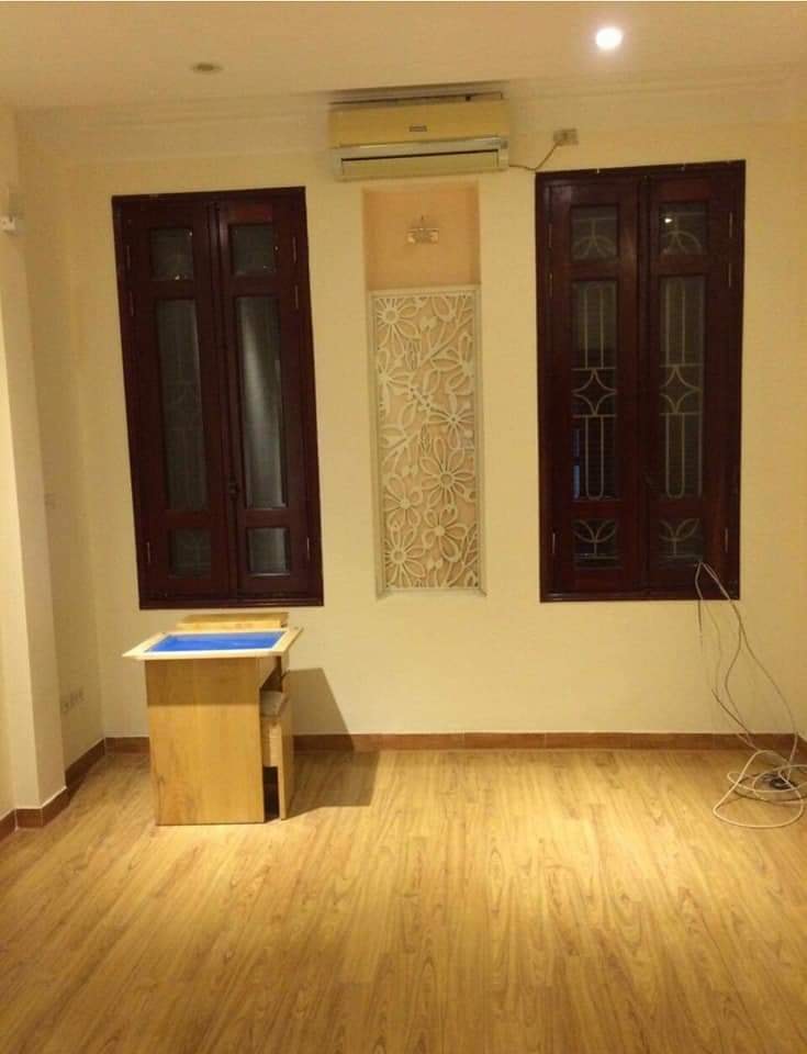 Bán nhà 38m x 5 tầng đường Cát Linh, quận Đống Đa 11104731