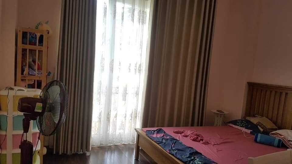 Nhỉnh 3 tỷ có nhà siêu đẹp Ngọc Thụy- Long Biên 41m x 4 tầng, full nội thất

 11106108