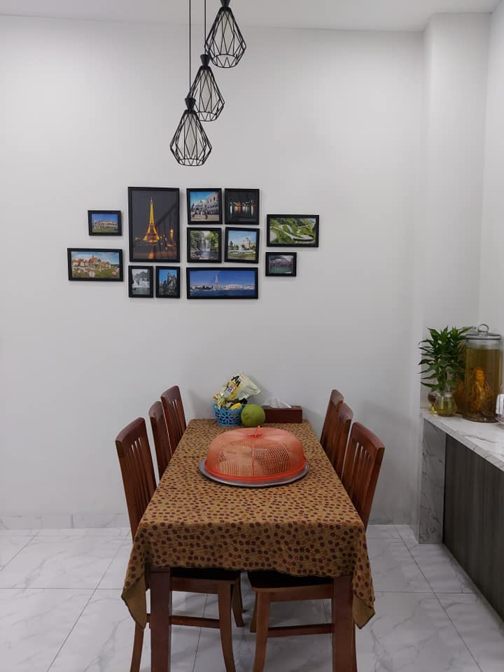 Nhà to tiền nhỏ Ngọc Lâm-Long Biên 73m x 4 tầng, 4.9 tỷ


 11111098