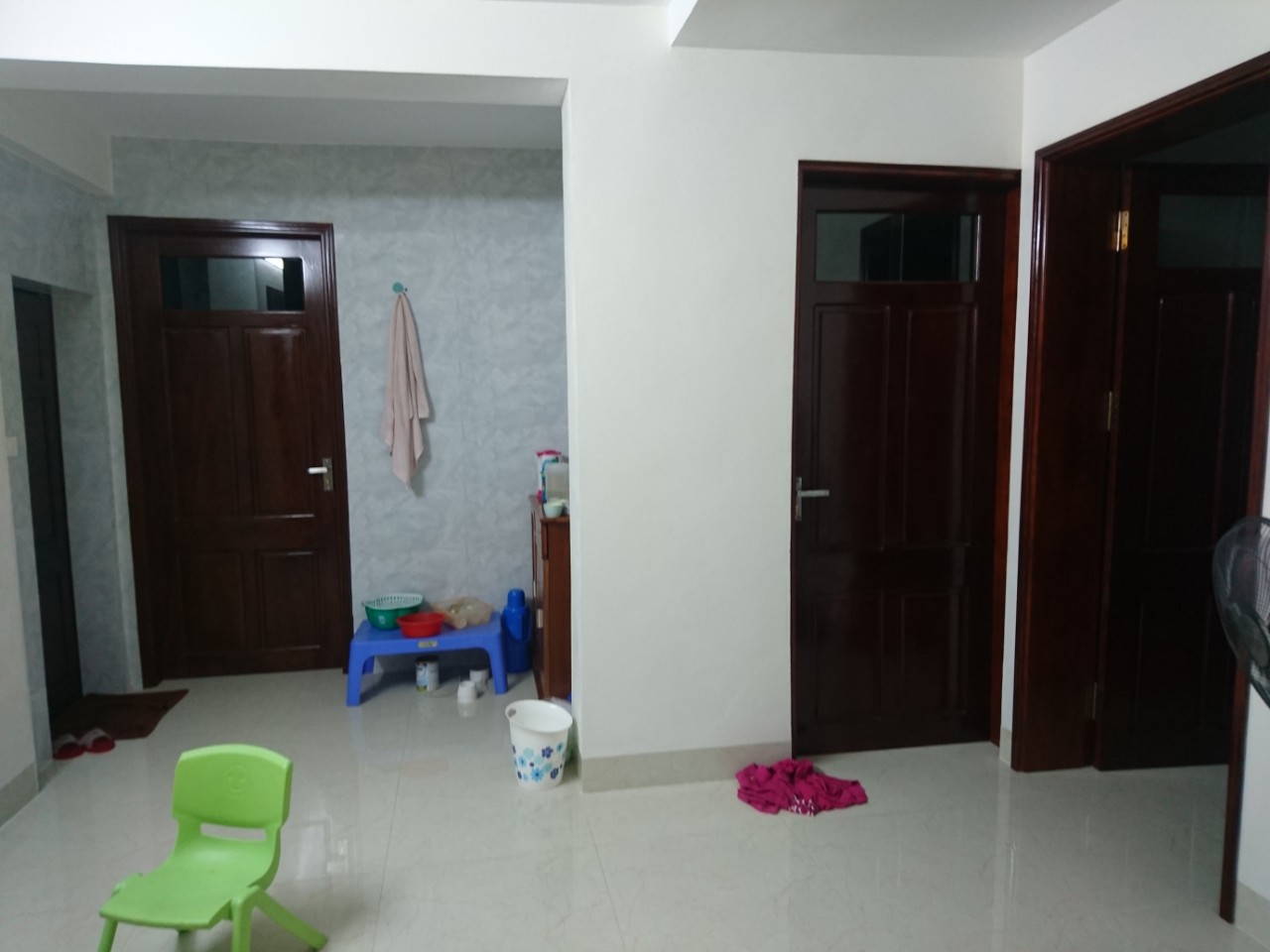 Chính chủ cần bán nhà tập thể tầng 1 phân cho khu cán bộ Xây Lắp Điện 1, Nguyễn Trãi, Văn Quán, Hà 11136682