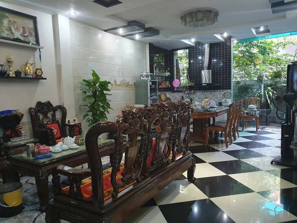 Nhà mặt phố Nhạc Sơn, Lào Cai, 120m2x3T, vỉa hè 7m, xách vali ở luôn, giá trên 4 tỷ 11151089