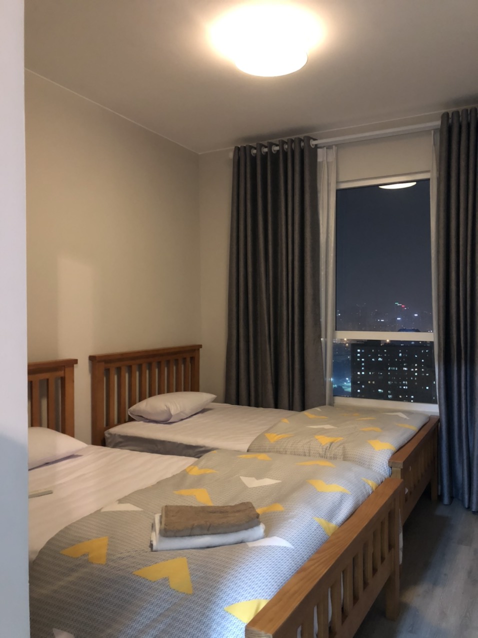 Cho thuê chung cư Season Avenua Mỗ Lao 2 phòng ngủ đủ đồ giá cho thuê 9tr/tháng LH: 091561569 11164655