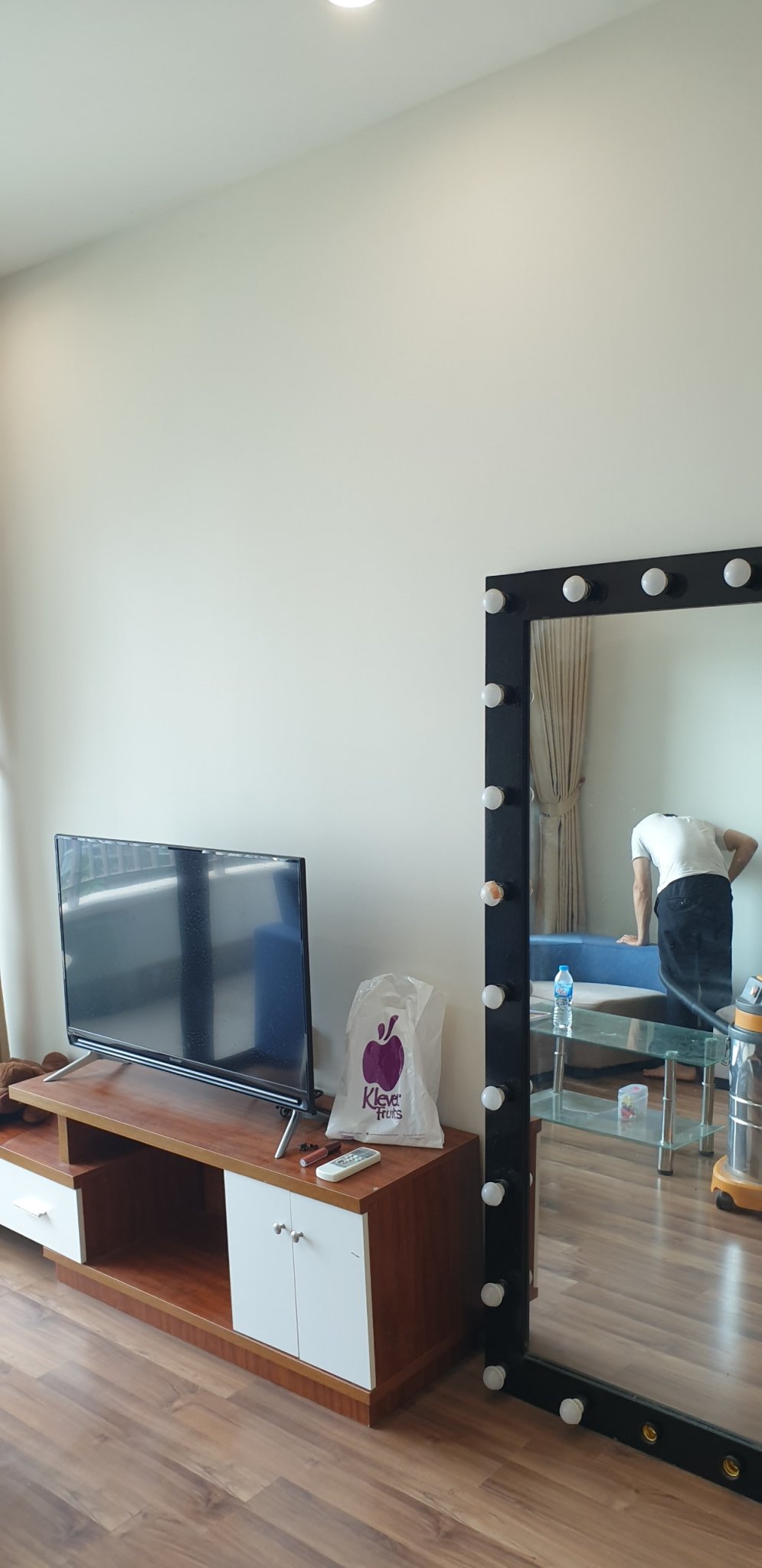 Cho thuê chung cư Mỹ Đình Plaza 2 mặt đường Nguyễn Hoàng 2 PN đủ đồ giá 10tr/tháng LH: 0915651569 11164724