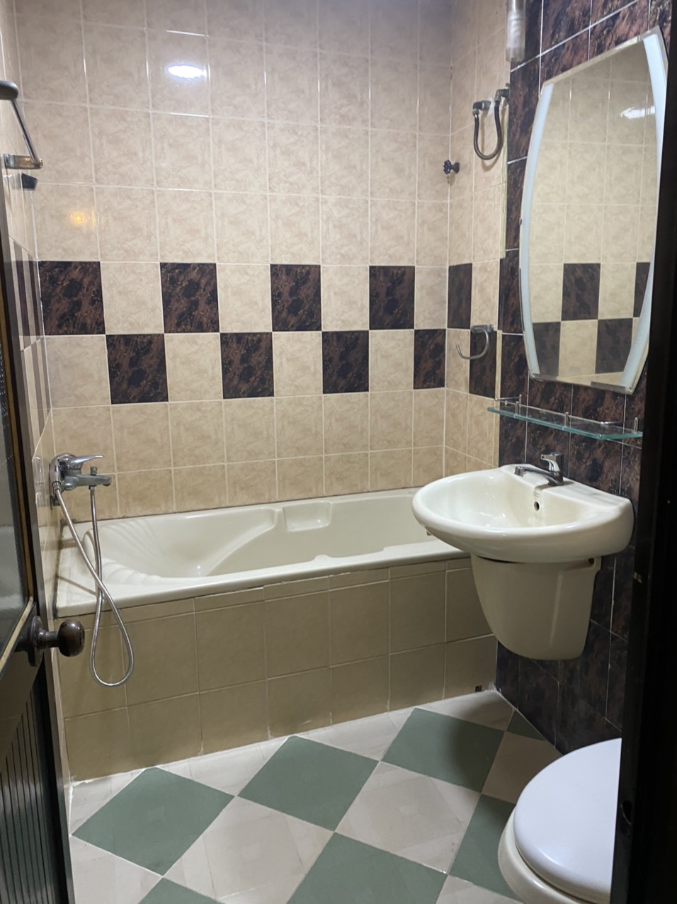 Chính chủ cho thuê nhà đẹp tại hẻm 4/11, Hậu Giang, Tân Bình, gần sân bay, giá tốt 11167212