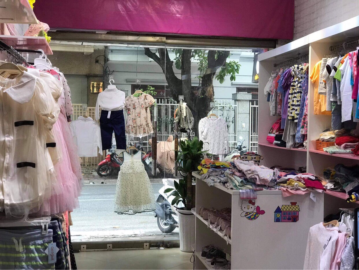 Cần sang nhượng toàn bộ cửa hàng tại khu vực năm năm bê Thụy khuê Hồ Tây 11207537