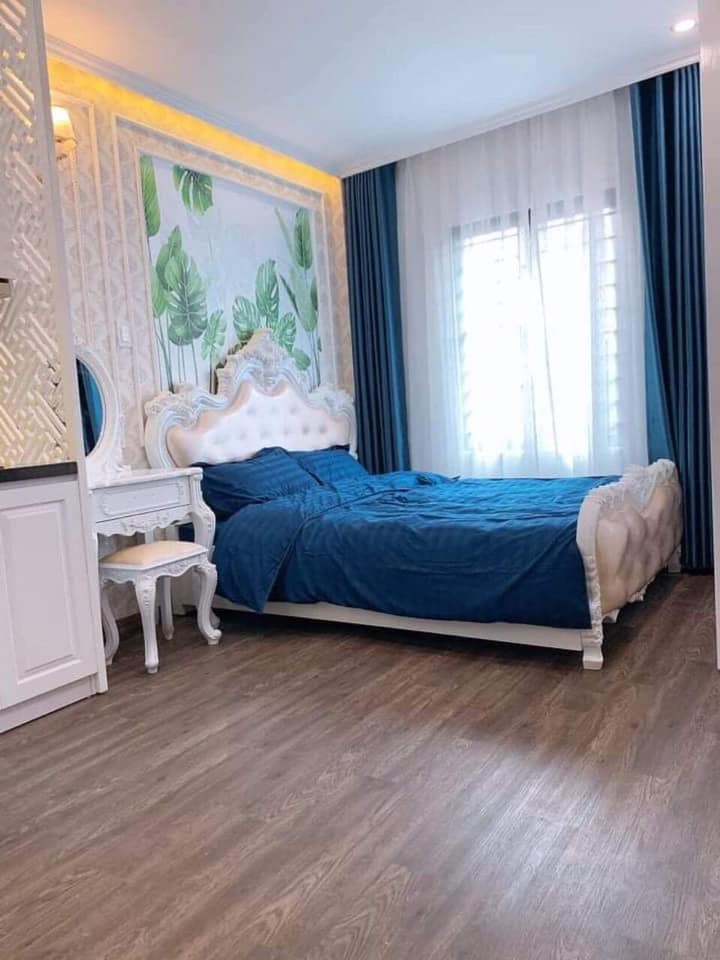 Bán nhà phường Hàng Buồm 166m MT 8m giá 80 tỷ
 11219937