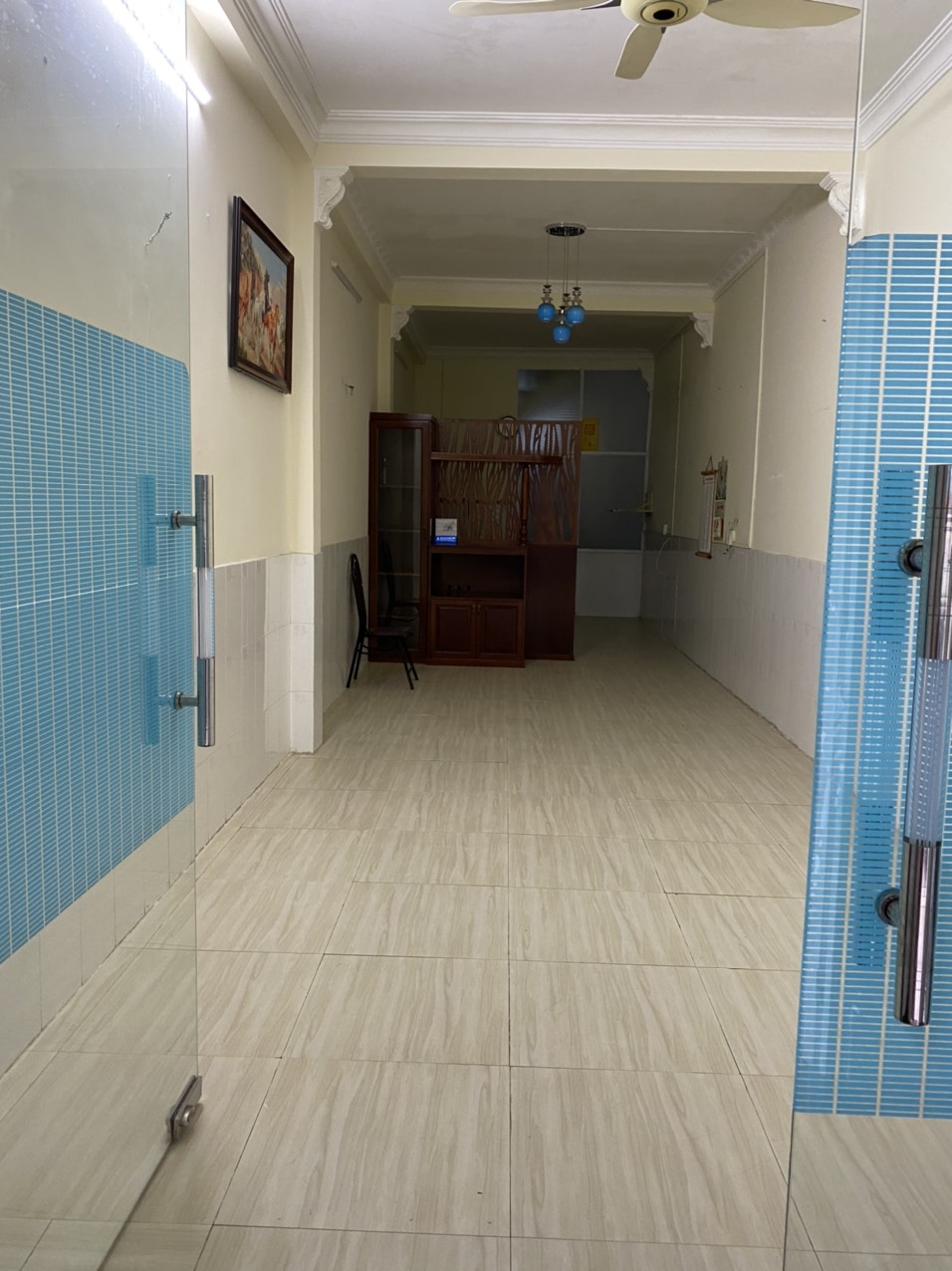 Cho thuê nhà 1 trệt 2 lầu ngay Ngã Tư Giếng Nước giá 7tr/tháng 11236477