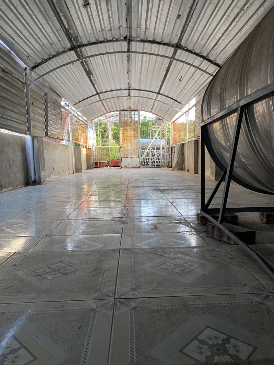 Cho thuê nhà 1 trệt 2 lầu ngay Ngã Tư Giếng Nước giá 7tr/tháng 11236477