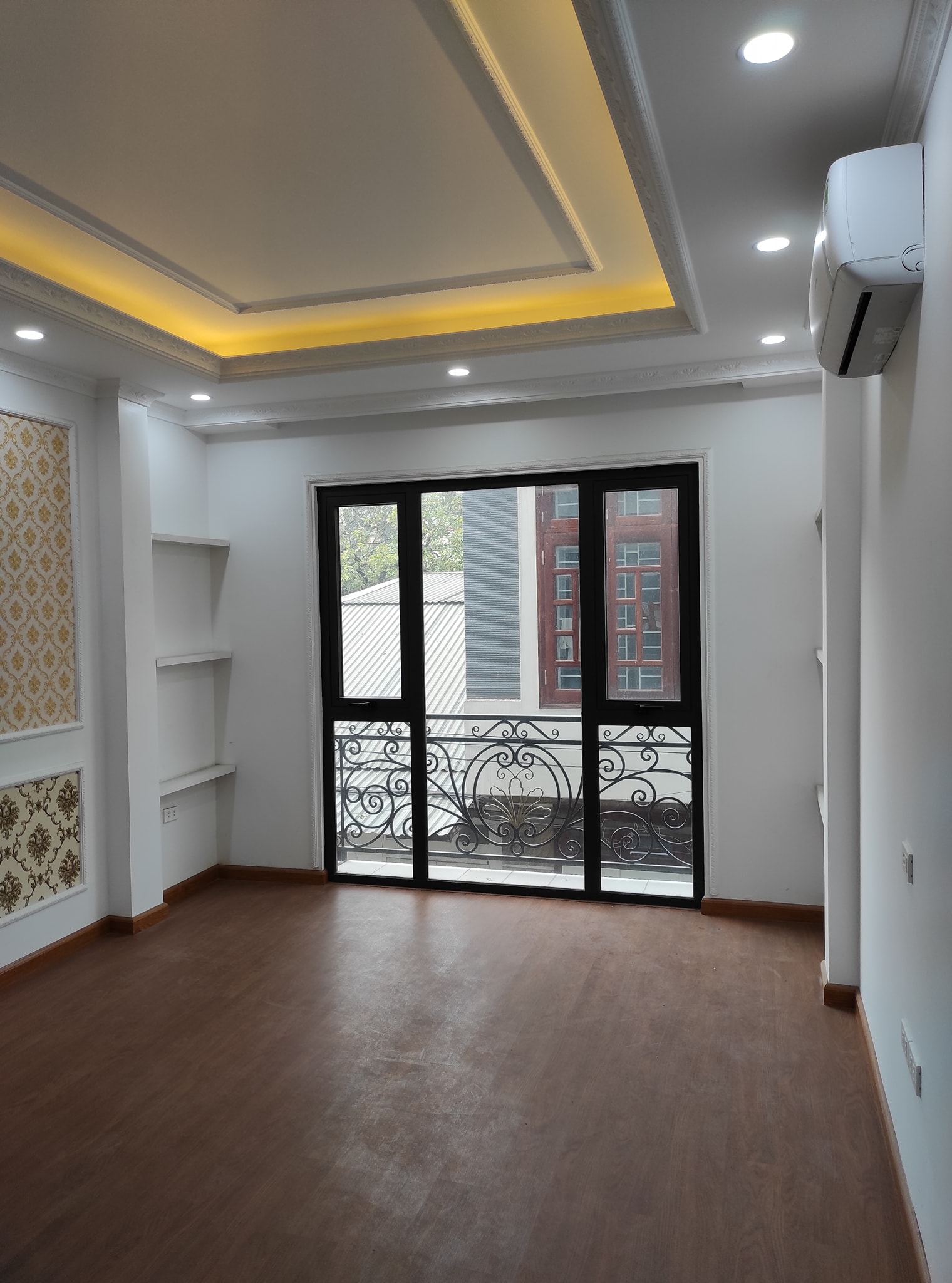 Bán nhà Phân lô 5 tầng đường Hoàng Văn Thái, Thanh Xuân 11237010