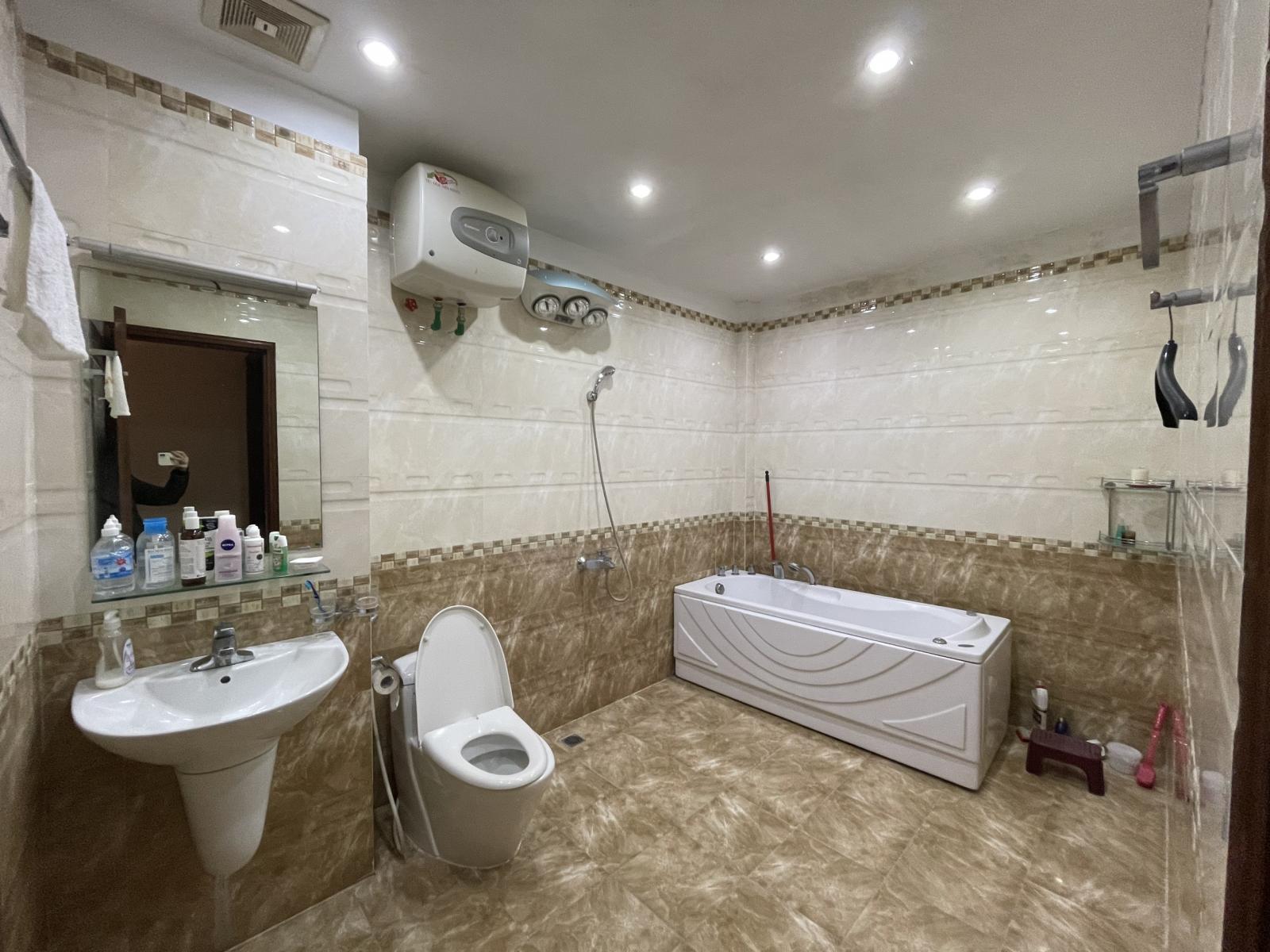 CHÍNH CHỦ CHO THUÊ NHÀ 6 TẦNG 37M2 NGÕ 27 CÁT LINH, ĐỐNG ĐA, HÀ NỘI 11276883