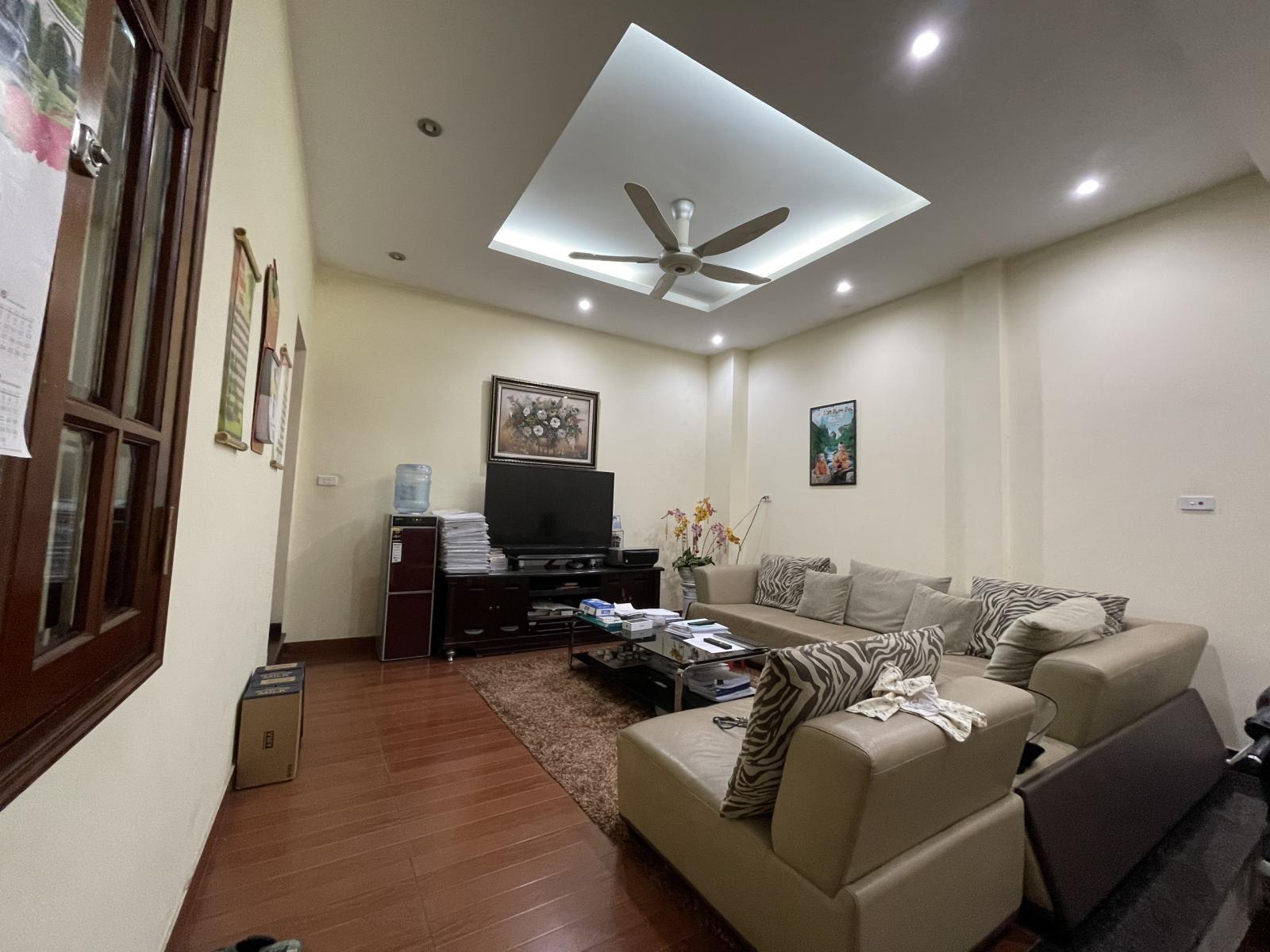 CHÍNH CHỦ CHO THUÊ NHÀ 6 TẦNG 37M2 NGÕ 27 CÁT LINH, ĐỐNG ĐA, HÀ NỘI 11276883