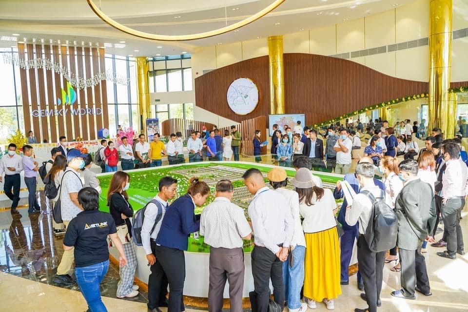 BẤT ĐỘNG SẢN LONG THÀNH “CẤT CÁNH” CÙNG SÂN BAY 11287049