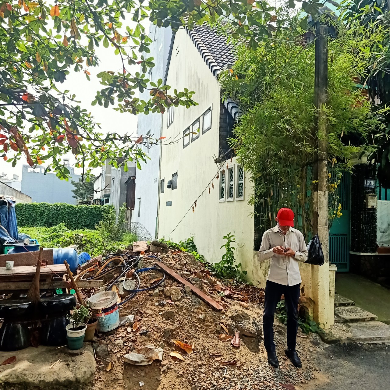 Chính chủ cần bán gấp lô đất hẻm 12 Gò Cát, phường Phú Hữu, Q9, TP. HCM. 11298083