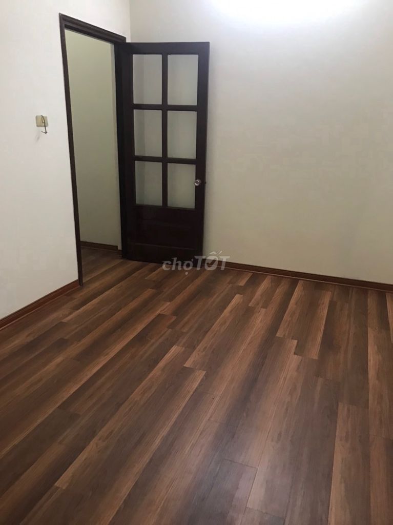 Cho thuê tầng 1 và tầng 3 nhà riêng ngõ 151 Láng Hạ, Đống Đa, HN 11298107