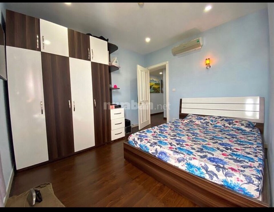 Cần bán căn hộ Phúc Yên 2, quận Tân Bình , DT 107m2 có 3PN, tặng Full nt như hình ,giá rẻ nhất khu vực 11309634