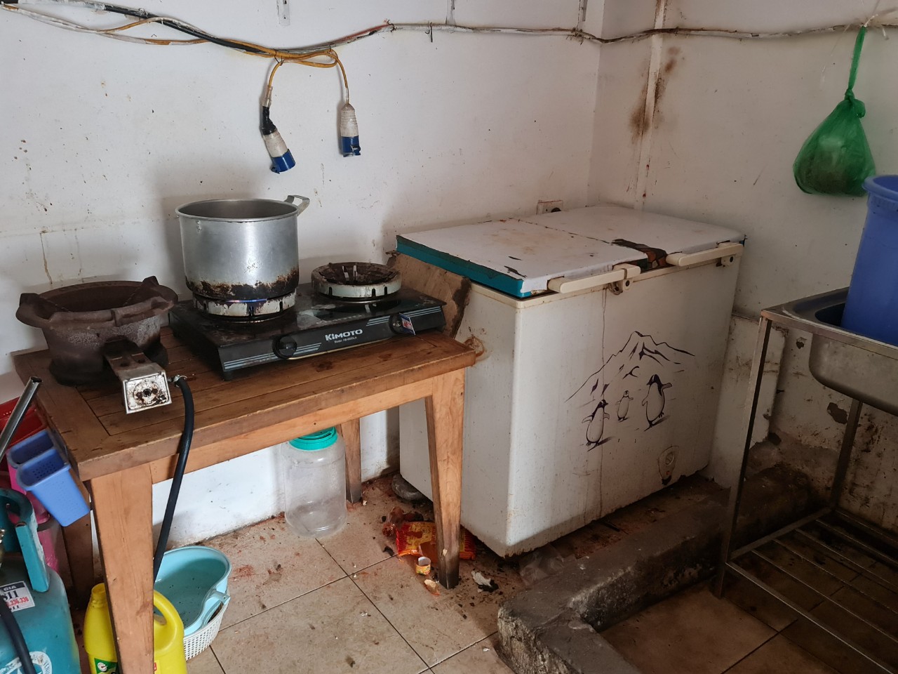 Cần sang nhượng quán lòng lợn tại địa chỉ CT5, khu đô thị Định Công. 11350335