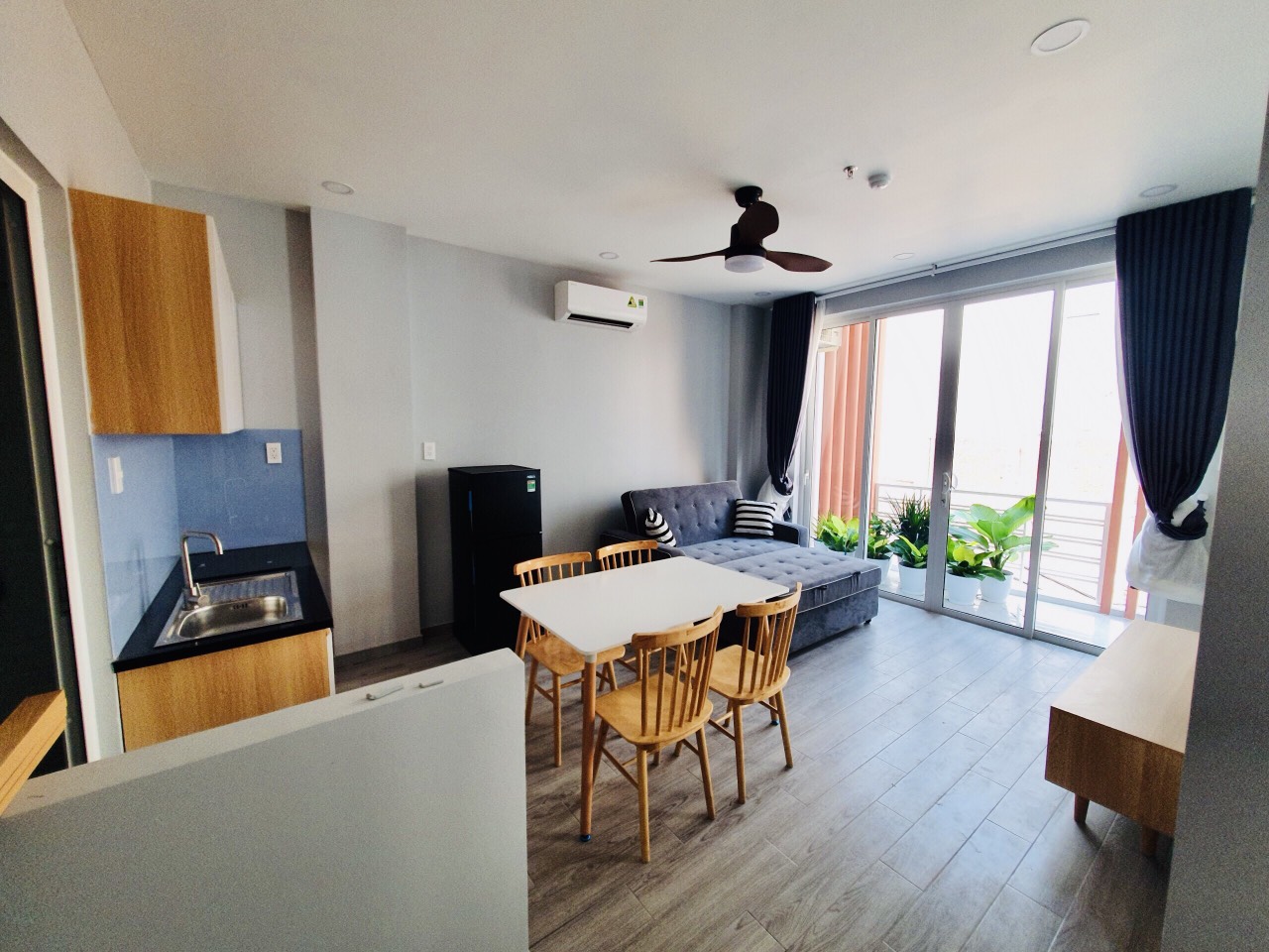 *** HOT HOT HOT *** CHÍNH CHỦ CHO THUÊ CĂN HỘ VIEW ĐẸP TẠI QUẬN TÂN BÌNH - HỒ CHÍ MINH 11352904