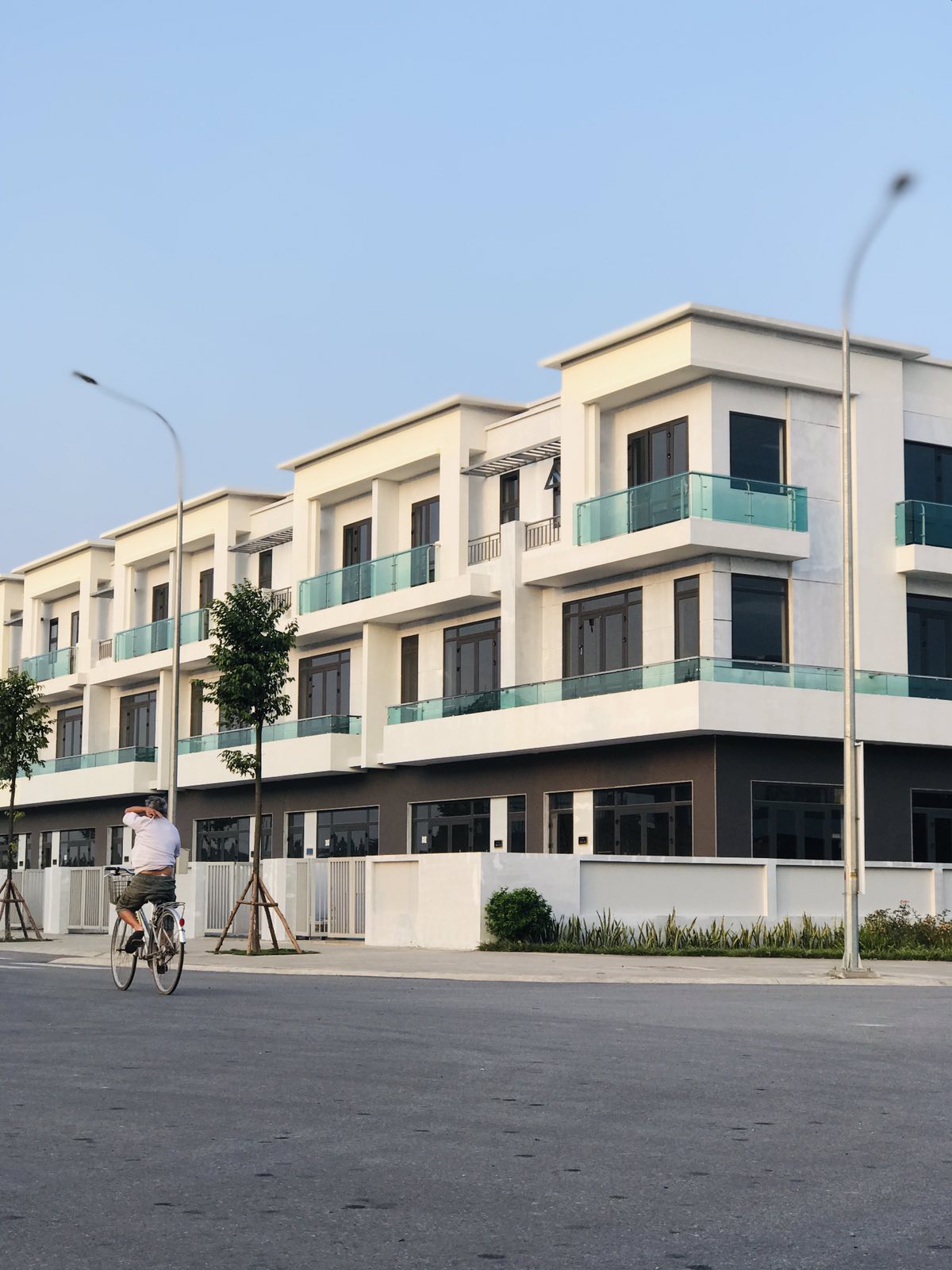 Cần bán căn nhà phố 3 tầng diện tích 120m2 Từ Sơn Bắc Ninh 11357049