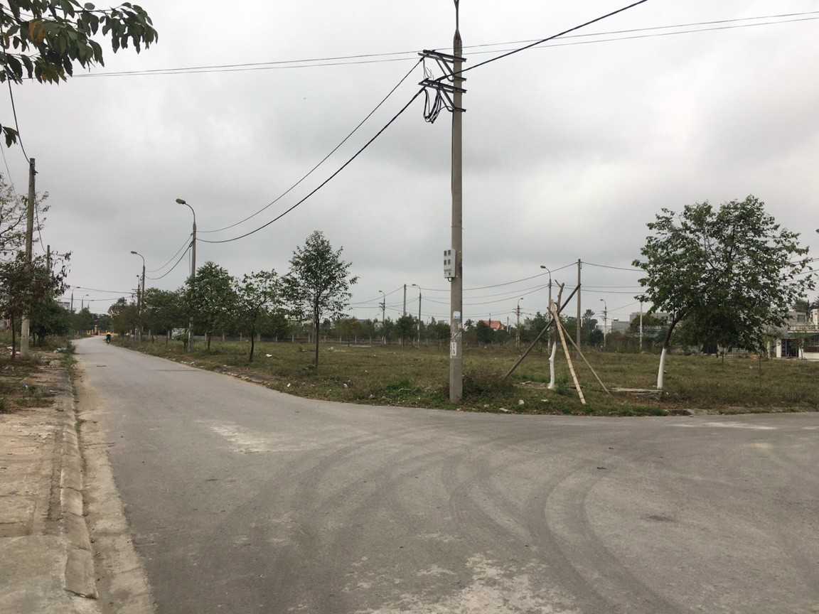 Bán nhanh lô đầu ve MB 1669 Phường Quảng Hưng, Thành phố Thanh Hóa, gần Cảng Lễ Môn 11373000