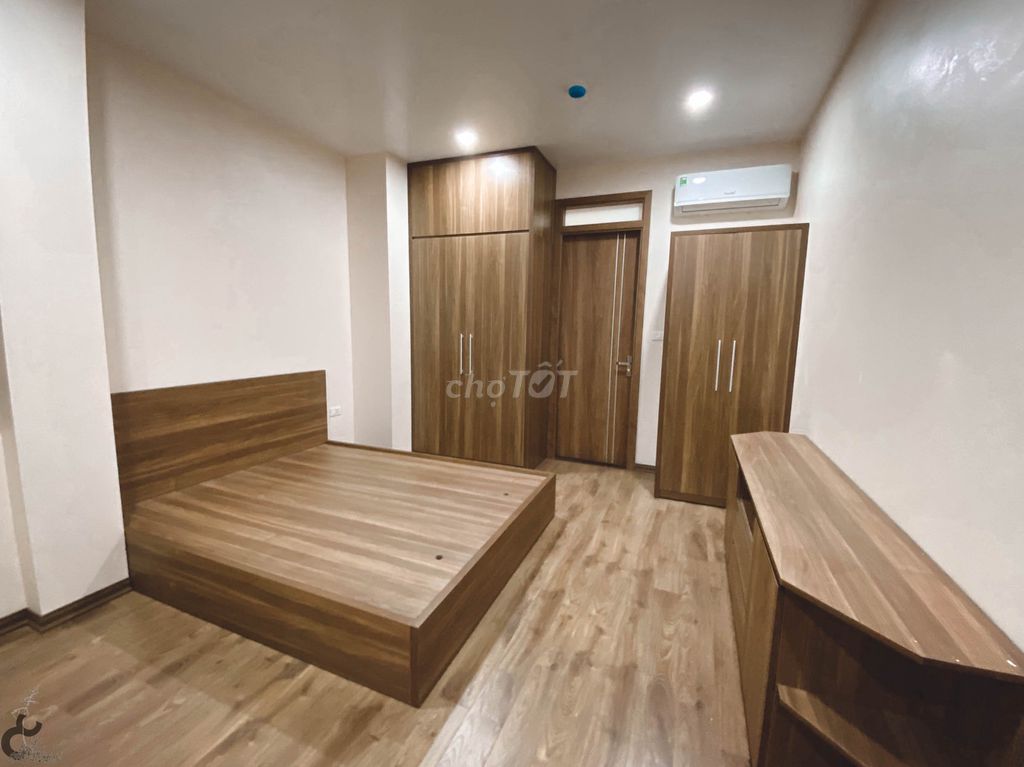 Cho thuê căn hộ dịch vụ mini tầng 8 view hồ Huy Văn đường Văn Chương 2, Đống Đa, Hà Nội 11385446