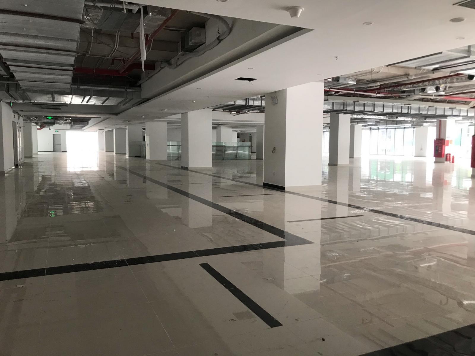 Cho thuê văn phòng, sàn thương mại Quận Thanh Xuân DT 300m2 - 2.700m2 tại số 35 Lê Văn Thiêm, HN.
 11398864