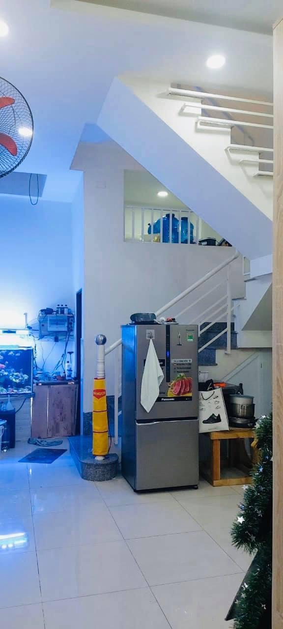 Bán nhà MT Thành Công giao Lũy Bán Bích, 40m2 (4x10m), giá 6.8 tỷ (TL) 11399067