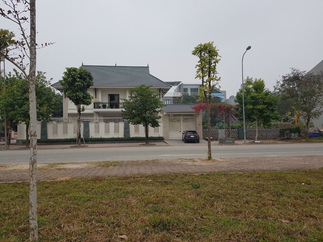 Cần Bán khách Sạn 3 tầng 1 Tum Tại Thung Nai TP Hòa Bình 11401143