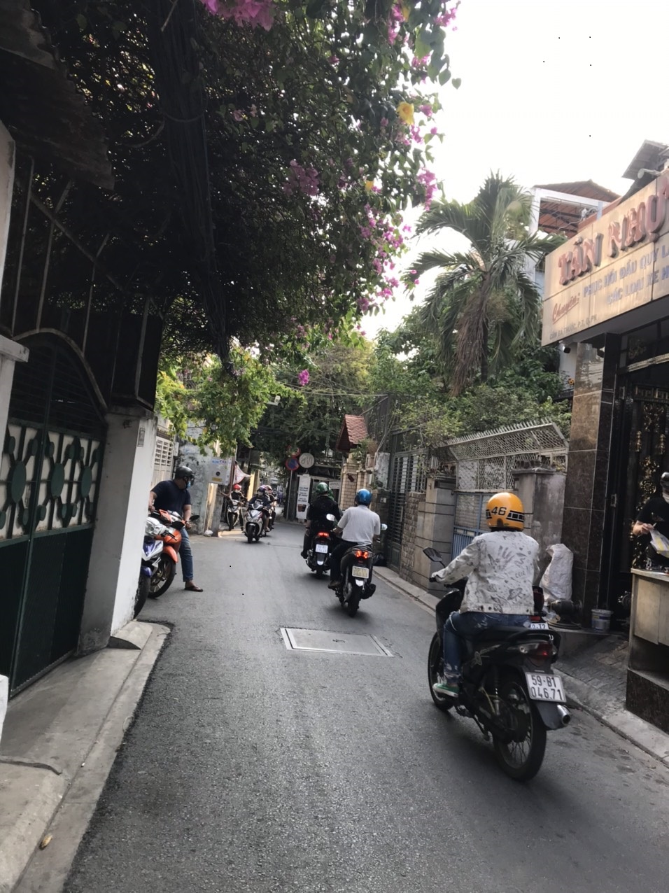 Duy nhất căn MT Cầm Bá Thước 4 tầng p7 Phú Nhuận dưới 10 tỷ 11409687