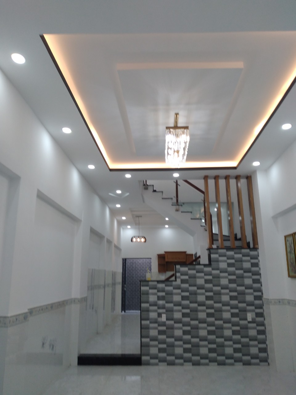 Bán nhà căn số 1 dien tích ngan 4 x dai 12 một trệt 2 lầu giá 5tỷ 800 triệu 11433641