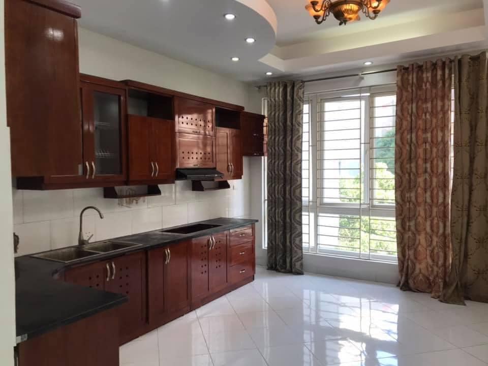 Nguyễn Văn Trỗi – Mỗ Lao ô tô, DT khủng 70mx4T, chỉ 5.7 tỷ LH: 0915943984 11467089