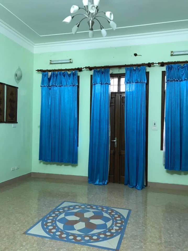 Nhà đẹp, rộng thoáng trước sau - Nhà Hoàng Quốc Việt - 70m2, 5m mặt tiền - Hơn 6 tỷ 11490047