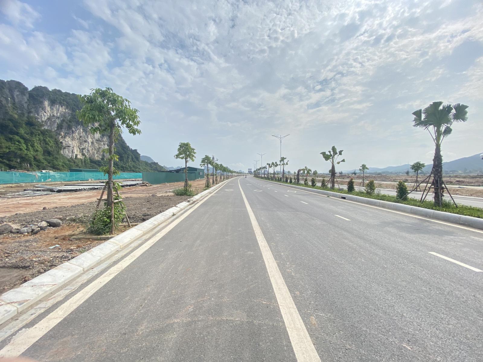 Cần bán 5 lô shophouse mặt đường 58m Ao Tiên, Vân Đồn, Quảng Ninh  11504742