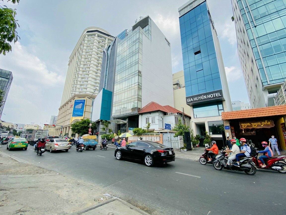 Bán tòa nhà cao ốc kinh doanh Khách sạn Nguyễn Trãi, Bến Thành, Quận 1, giá 290 tỷ. 11522451