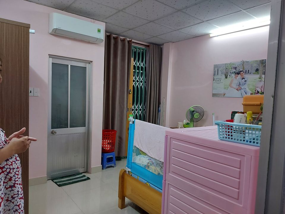 Bán nhà hẻm 1/ Nguyễn Trãi, ngay BV Hùng Vương, 70m2, 5.9 tỷ, nhà C4 tiện xây mới. 11527888