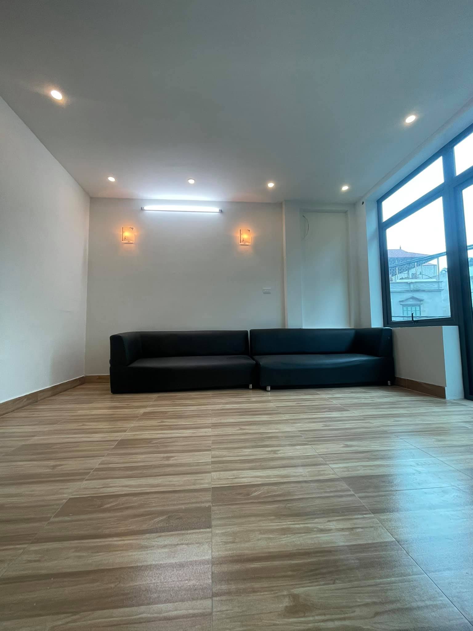 Ô tô vào nhà - Ngõ VIP sang chảnh - Nhà đẹp view đỉnh Võ Chí Công - 47m2 - Nhỉnh 8 tỷ 11529435