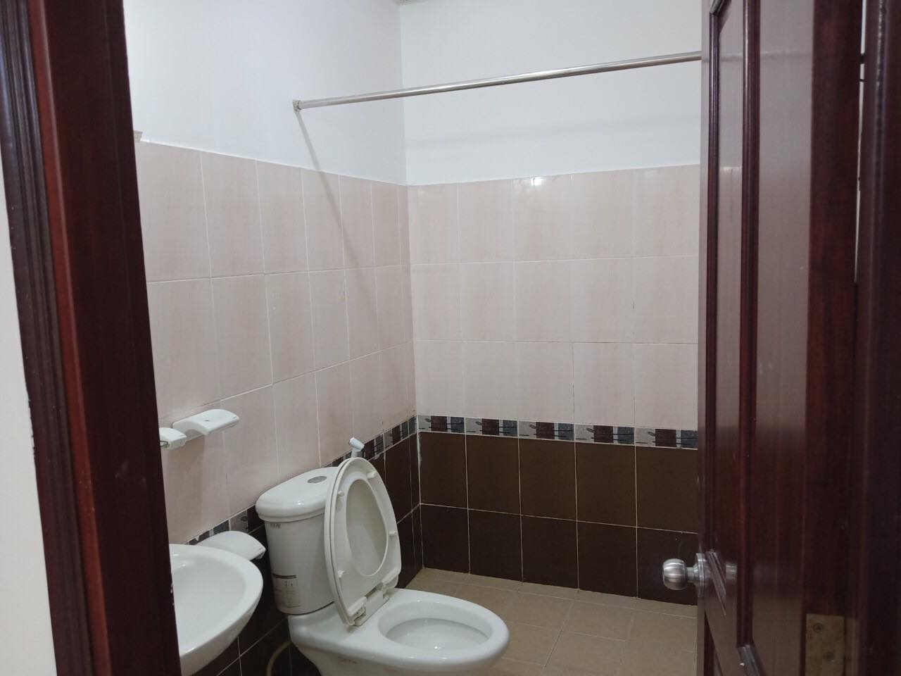 Cần bán căn hộ Khánh Hội Quận 4, Dt : 57 m2, 1PN,  giá : 2.350 tỷ/căn. LH : Phương 0918064364, duy 0932042418 11535333