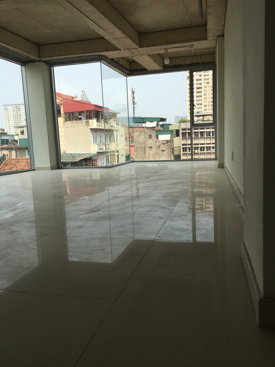 Cho thuê nhà mặt phố số 30 Trương Đinh, gần Chợ Mơ, Hai Bà Trưng, Hà Nội 11549737