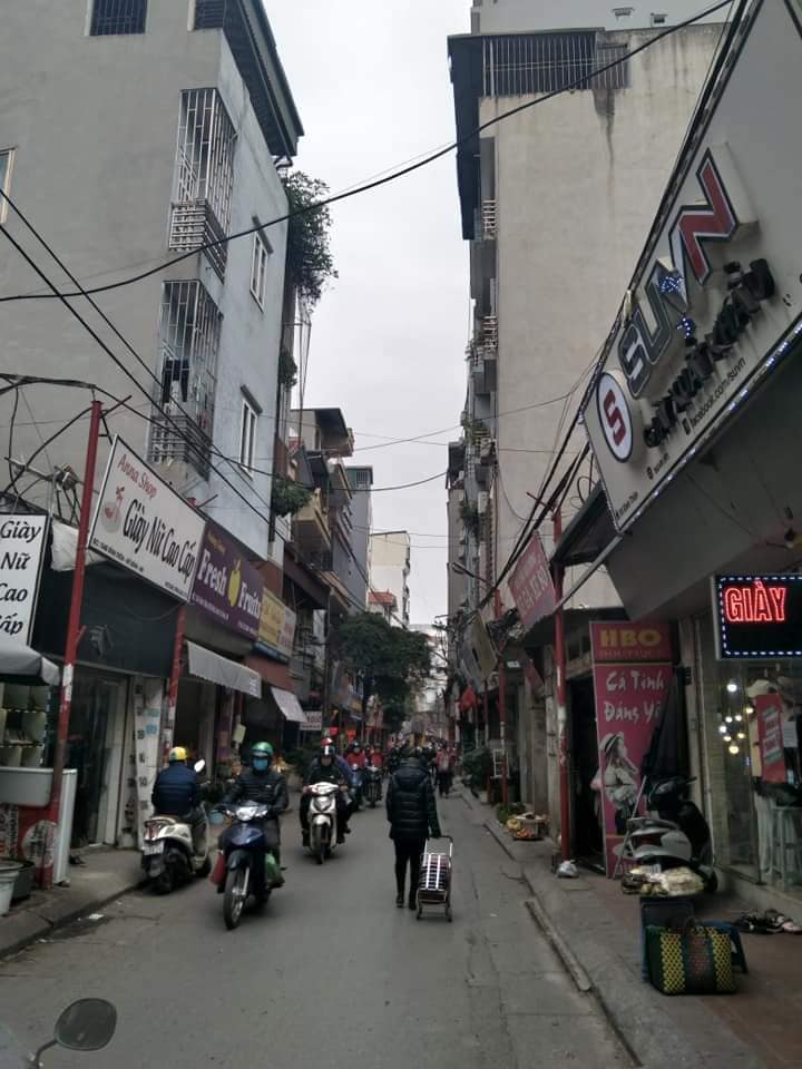 BÁN NHÀ ĐÌNH THÔN. XUNG QUANH TIỆN ÍCH ĐỦ THỨ. DT 50m2. 4 TẦNG. MT 4m. GIÁ 3.7 TỶ 11564455