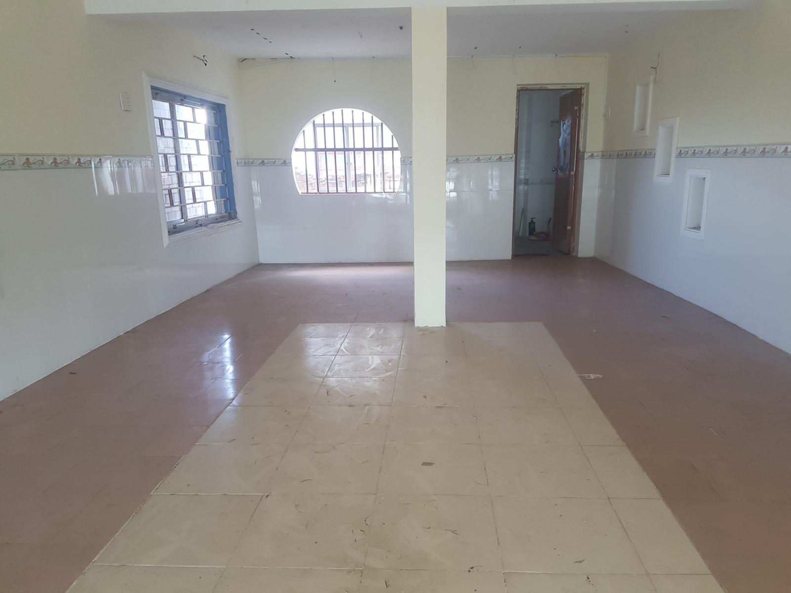 Cho thuê mặt bằng 1 trệt 3 tầng đường 30/4 P11, TPVT Giá 8 triệu/tháng 11572955