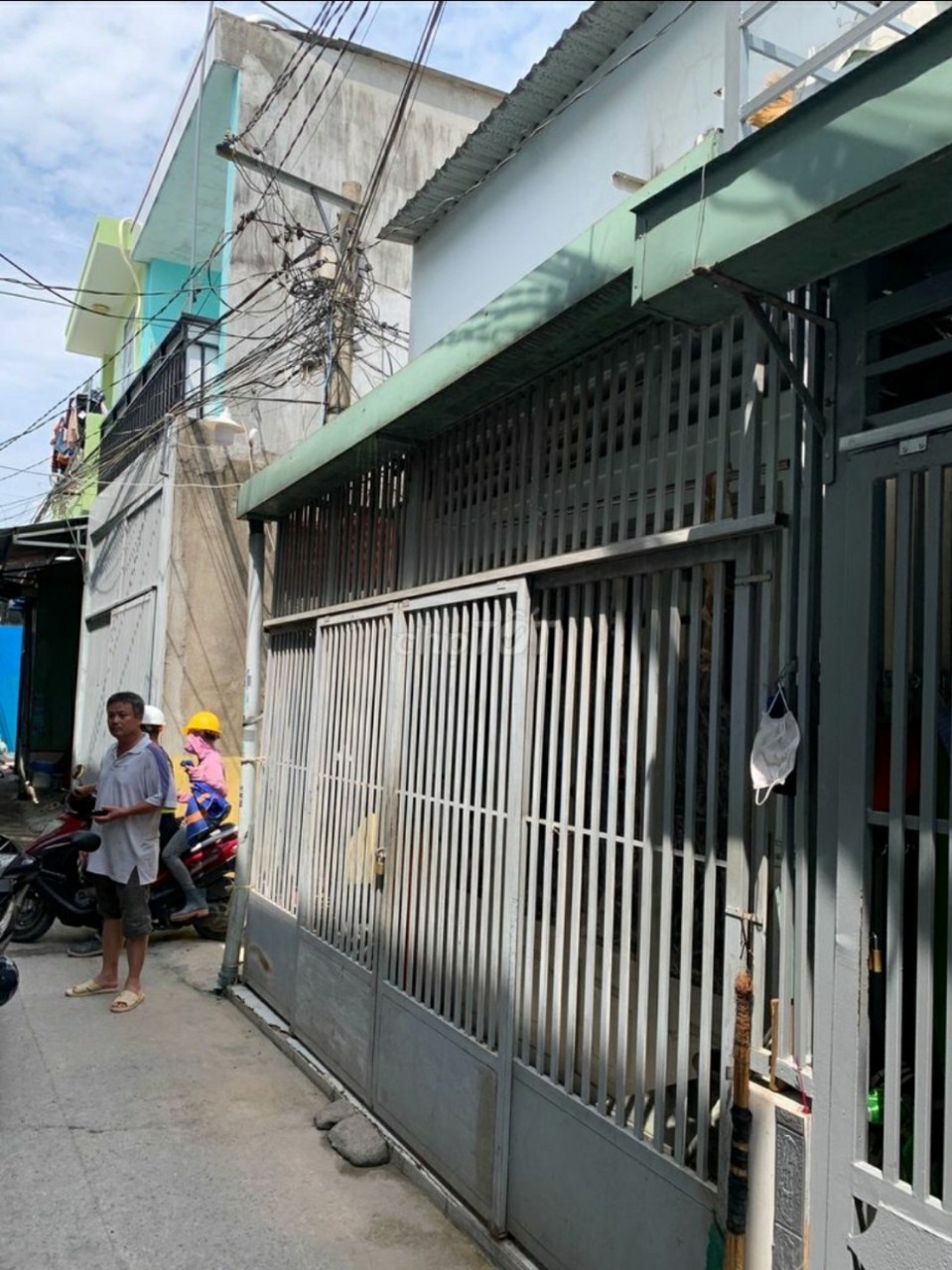 CẦN BÁN GẤP NHÀ HAI MẶT TIỀN HẺM ĐƯỜNG SỐ 24, GẦN VINHOMES CELTRAL PARK LONG THẠNH MỸ, TP.THỦ ĐỨC. 11581345