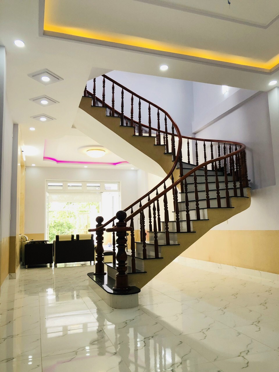 Nhà đẹp siêu phẩm kcn Giang Điền - Trảng Bom - Đồng Nai.

Thông tin chi tiết: 11585499