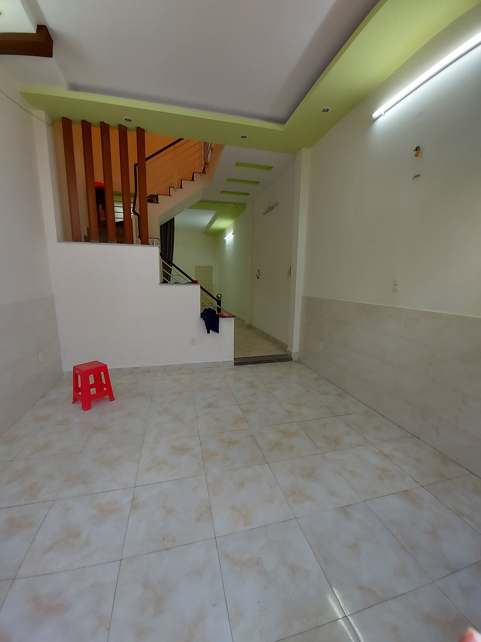 cần bán gấp nhà,đường Nguyễn Hữu Tiến Q Tân Phú,54m2, 4,4tỷ thương lượng 11586728