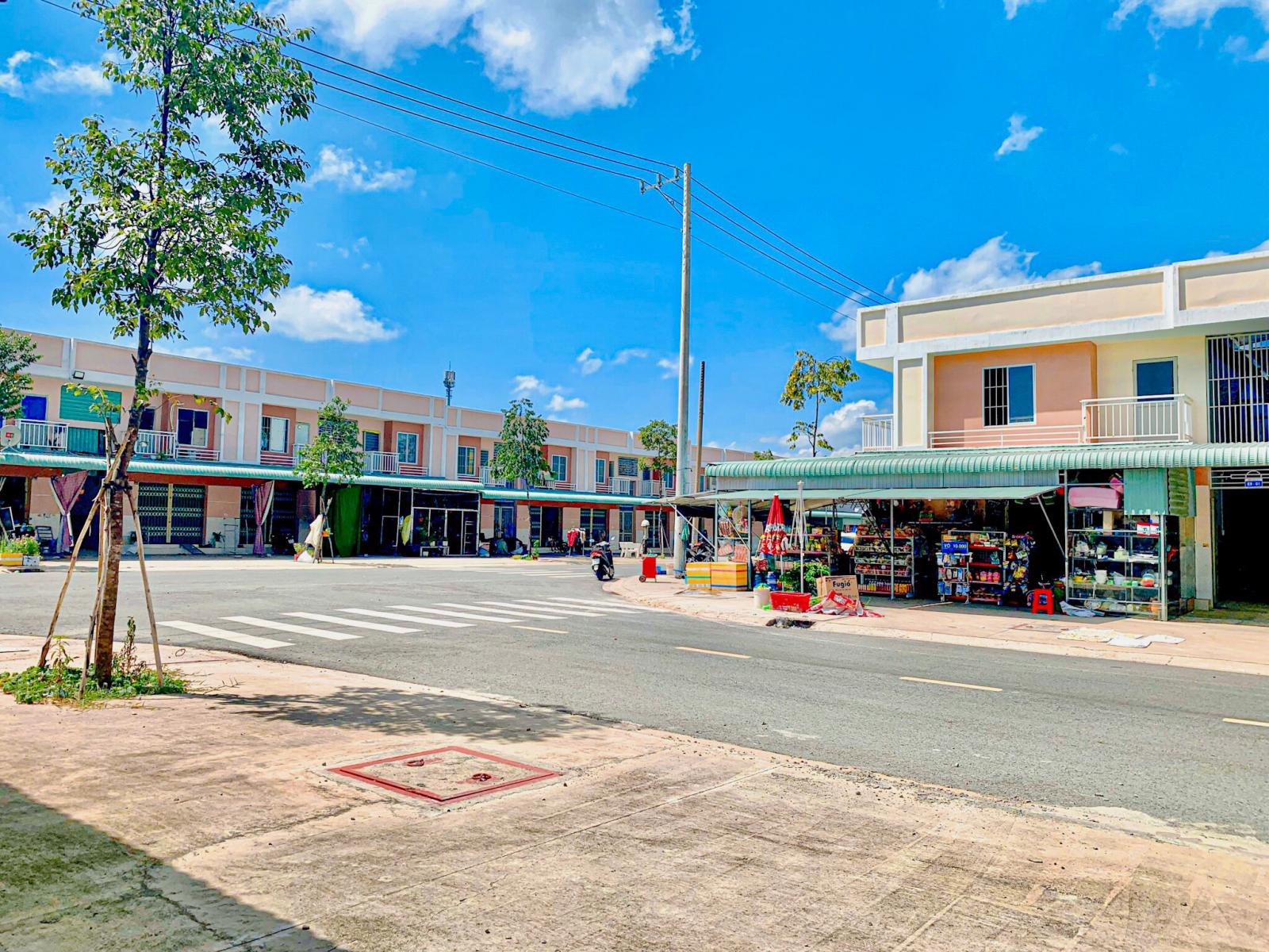 BÁN NHÀ TT LAI UYÊN - BÀU BÀNG - BÌNH DƯƠNG - 1 TRỆT, 1 LẦU VÀ DÃY TRỌ 4 PHÒNG CHO THUÊ THU NHẬP 11596369