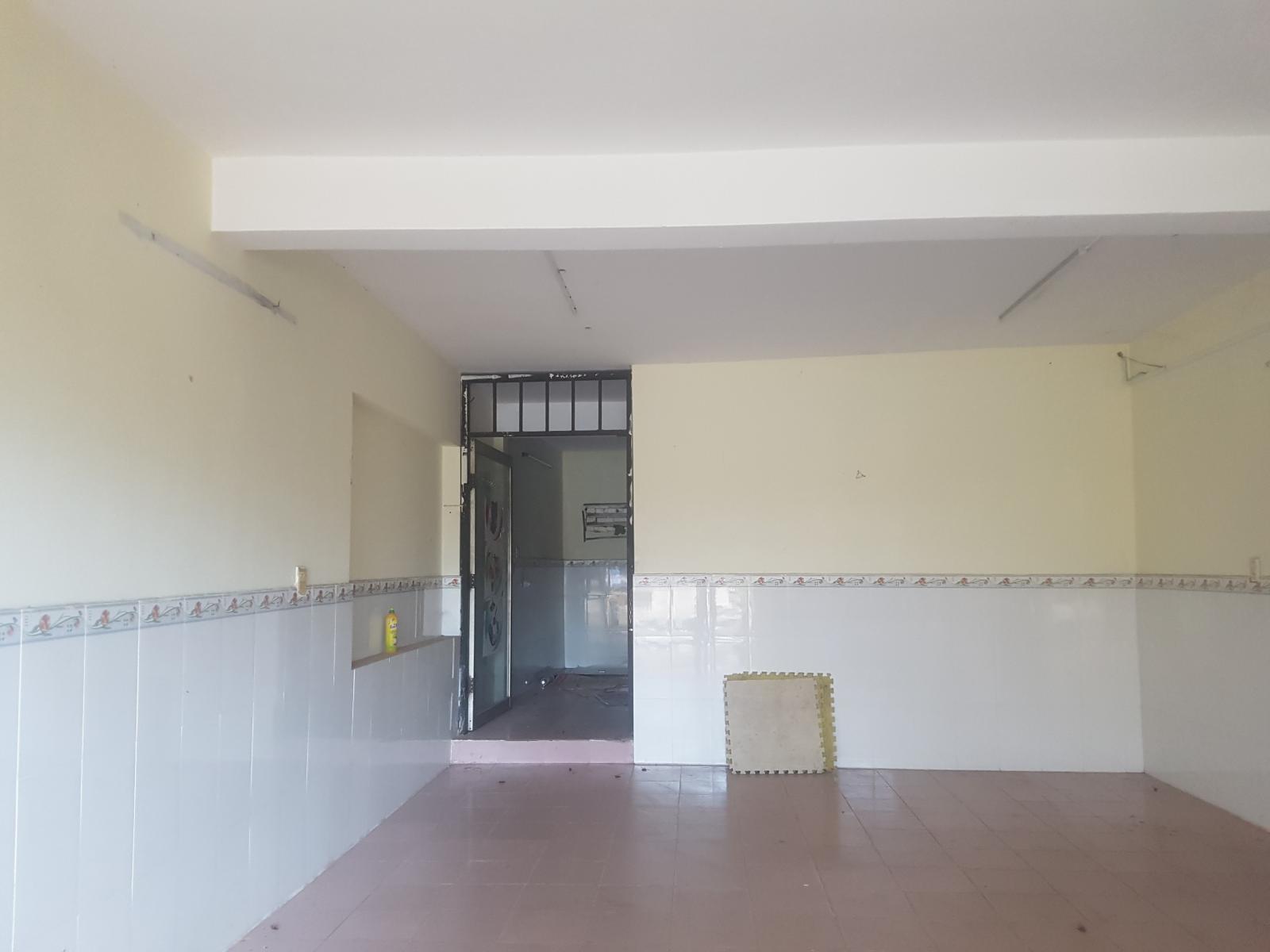 Cho thuê nhà mặt tiền 1 trệt 3 tầng đường 30/4 P11, TPVT Giá 8 triệu/tháng 11599281