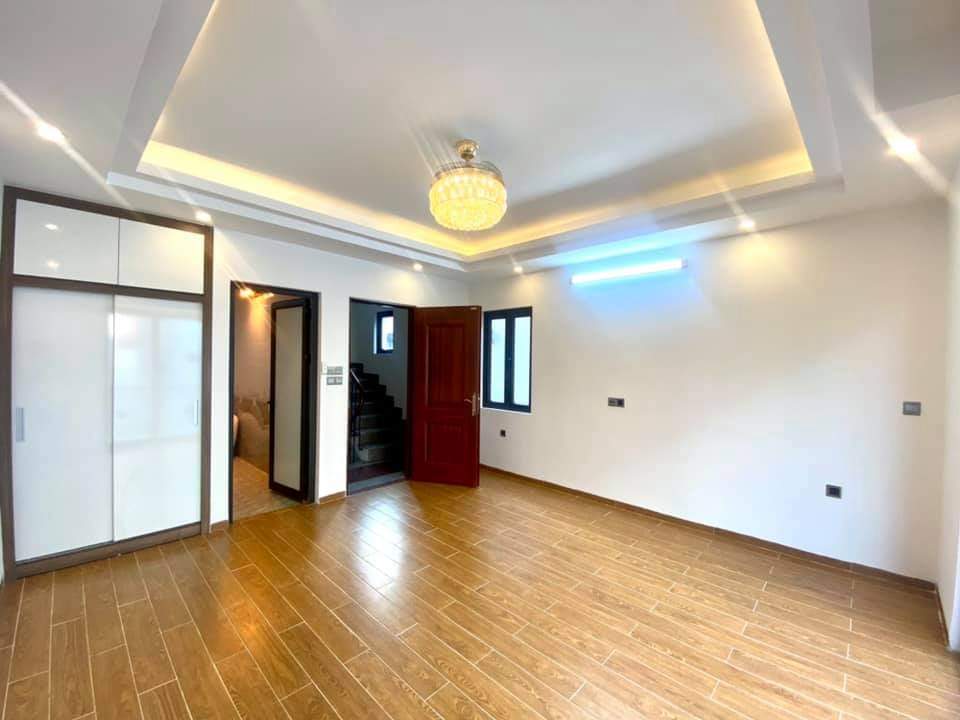 Siêu Phẩm BỒ ĐỀ - LÂM DU, Nhà ĐẸP - Lô Góc Ngõ Thông - Nở Hậu, dt: 40m2 x 5T GIÁ hơn 4 TỶ. 11617911