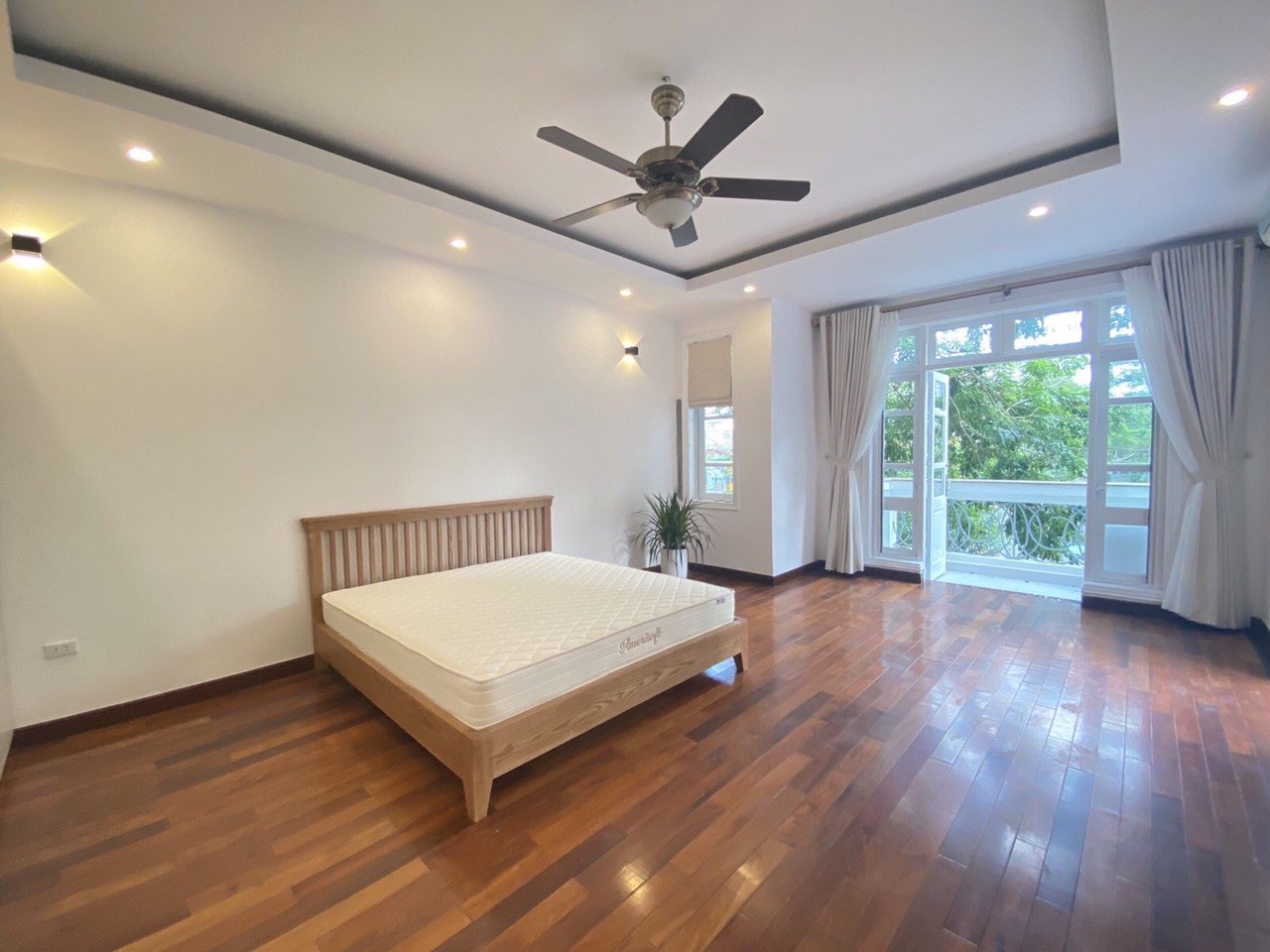 CẦN BÁN CĂN BIỆT THỰ TẠI KHU C2 CIPUTRA HÀ NỘI TẠI: KHU ĐÔ THỊ CIPUTRA NAM THĂNG LONG, VÕ CHÍ CÔNG, 11630488