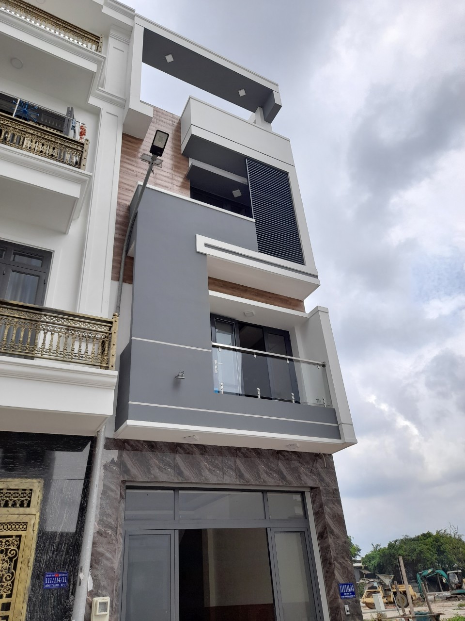 BÁN GẤP 2 CĂN NHÀ MỚI XÂY.HXH. THIẾT KẾ HIỆN ĐẠI, TẠI KHU PHỐ 4, PHƯỜNG BÌNH HƯNG HÒA B, QUẬN BÌNH 11634717