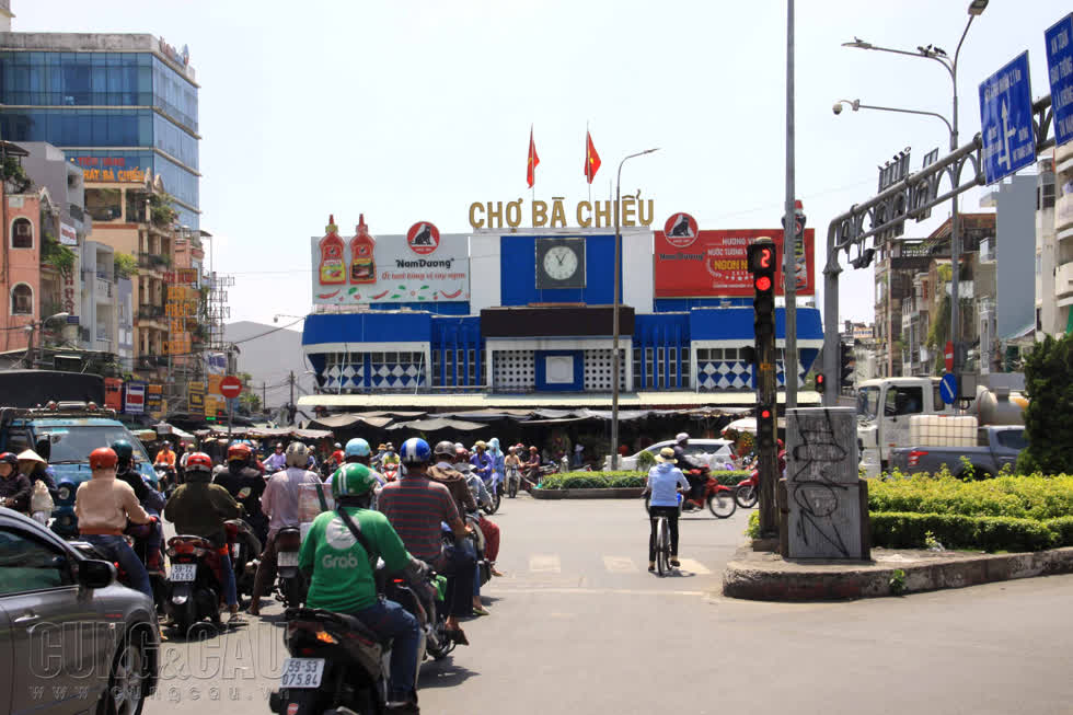 Bán gấp mặt tiền Lê Quang Định Bình Thạnh, 140m2(4x35), ngay chợ Bà Chiểu giá 26 tỷ. 11649534