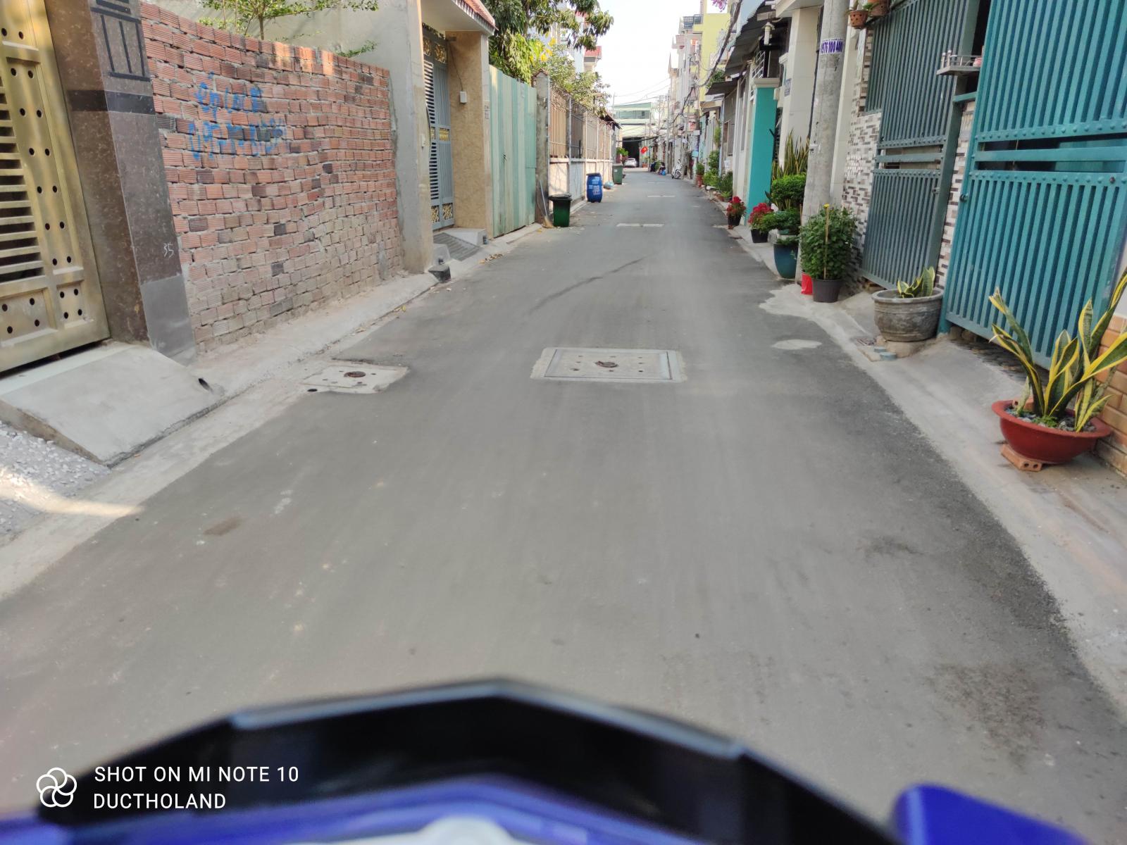 Bán nhà C4 HXH Quận 12 chưa qua đầu tư, 100m2, chỉ 3.9 tỷ TL 11664325